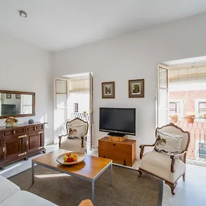 Eva Recommends Alameda Apartment
